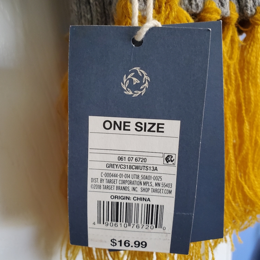 Universal Thread Scarf - Picture 3 of 3